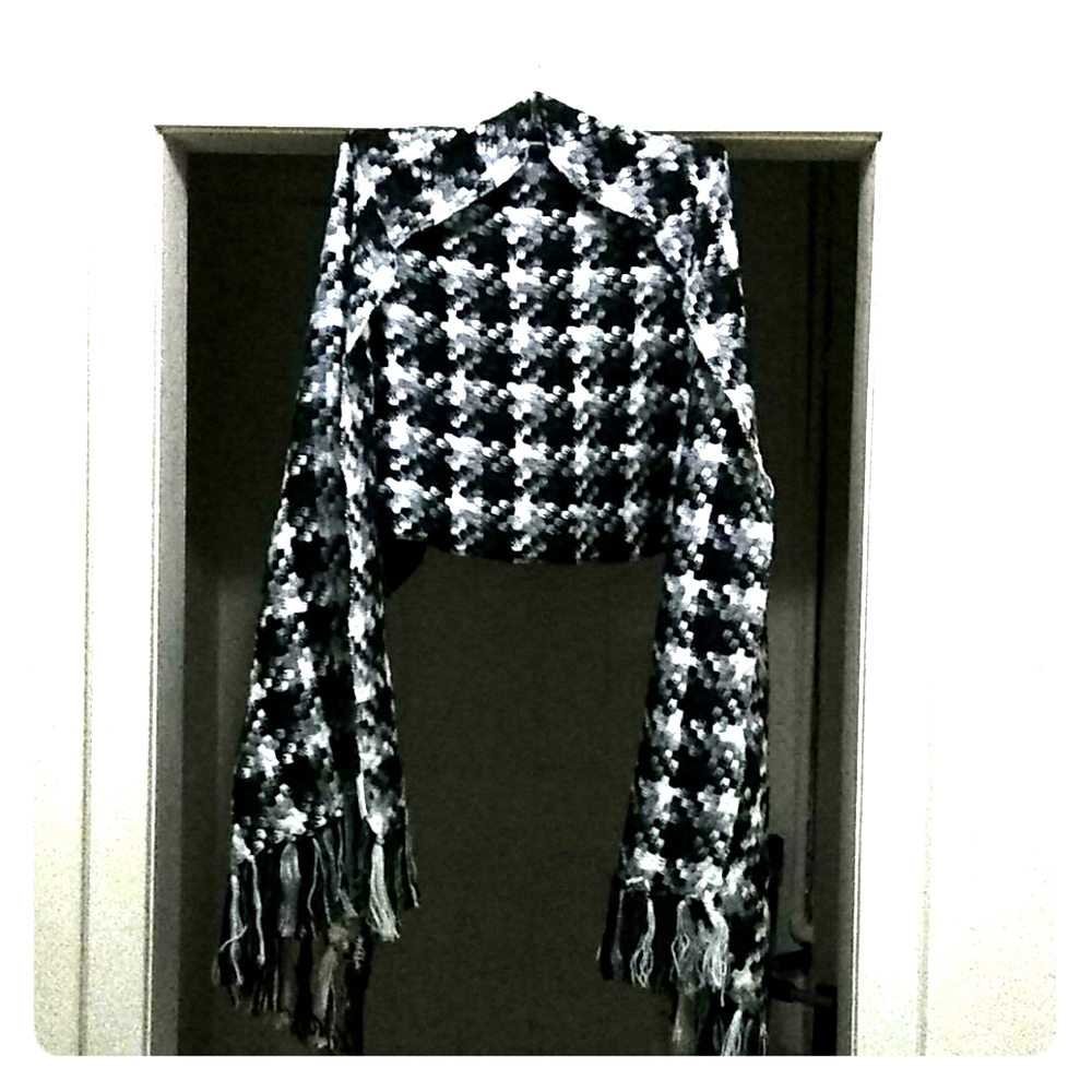 Calvin Klein Medium size Shawl Wrap